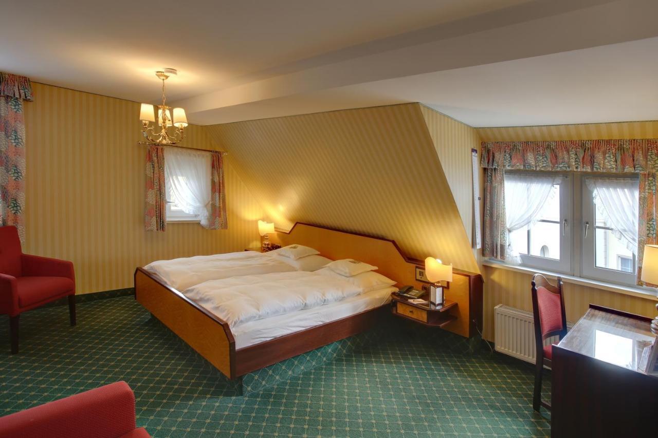 Hotel Brauereigasthof Landwehr-Bräu Reichelshofen Exterior foto