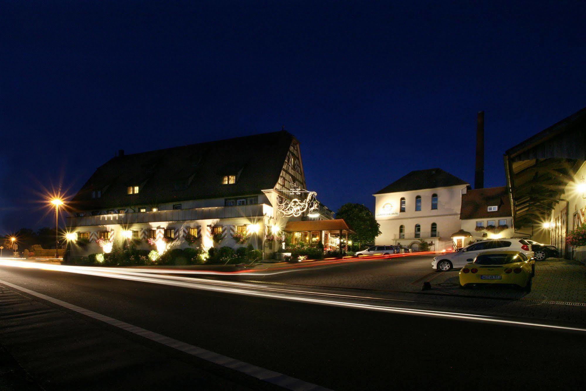 Hotel Brauereigasthof Landwehr-Bräu Reichelshofen Exterior foto